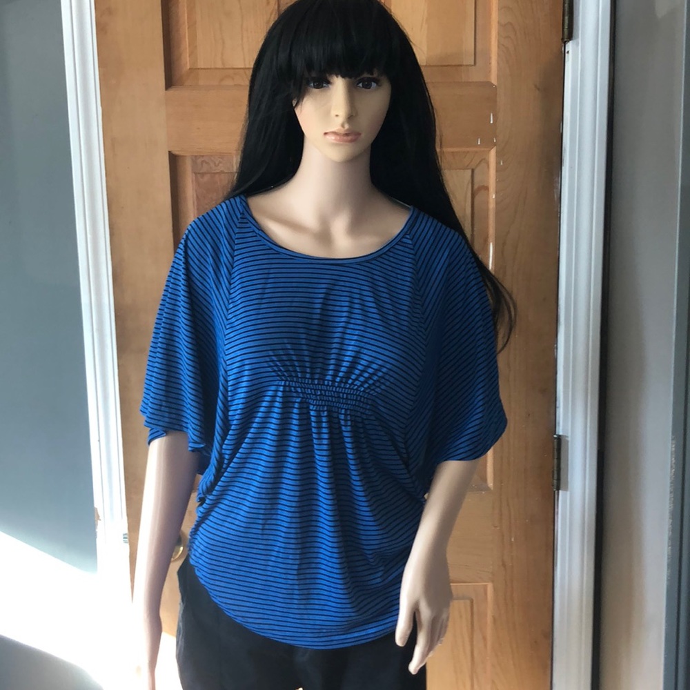 Uniti Batwing top.